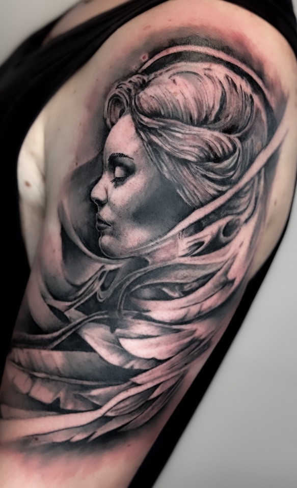 Tatuointiliike Ink Eddy Tattoo