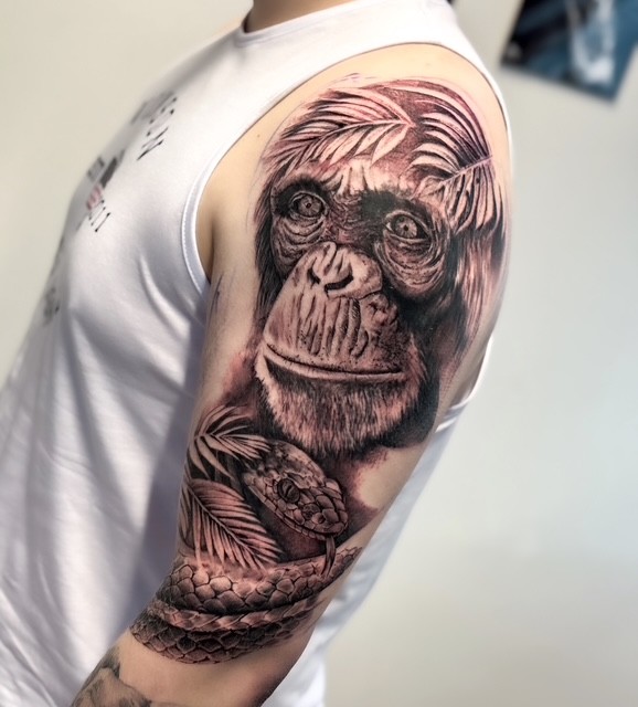 Luontoaiheinen tatuointi Tuusula